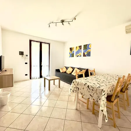 House Garden Apartment *