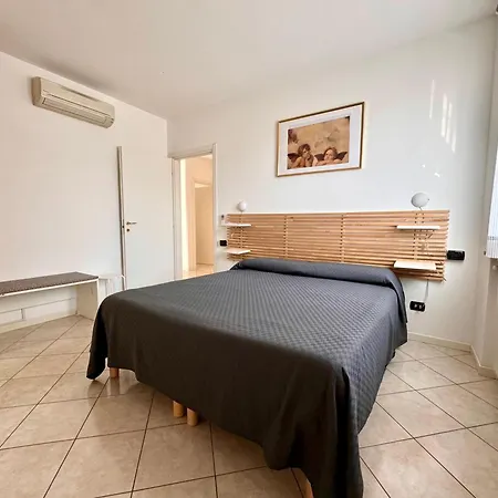 House Garden Apartment Piacenza